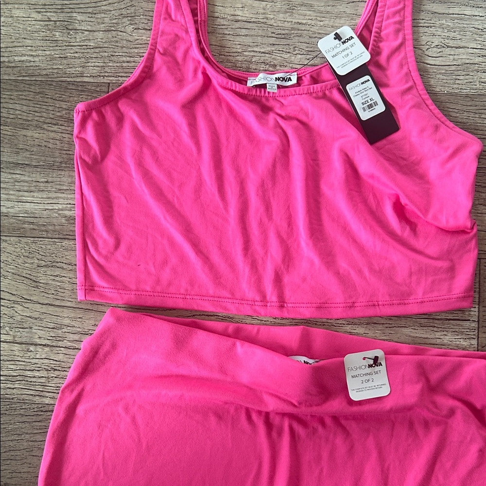 Chic Pink Pencil Skirt and Tank set - Picture 7 of 7